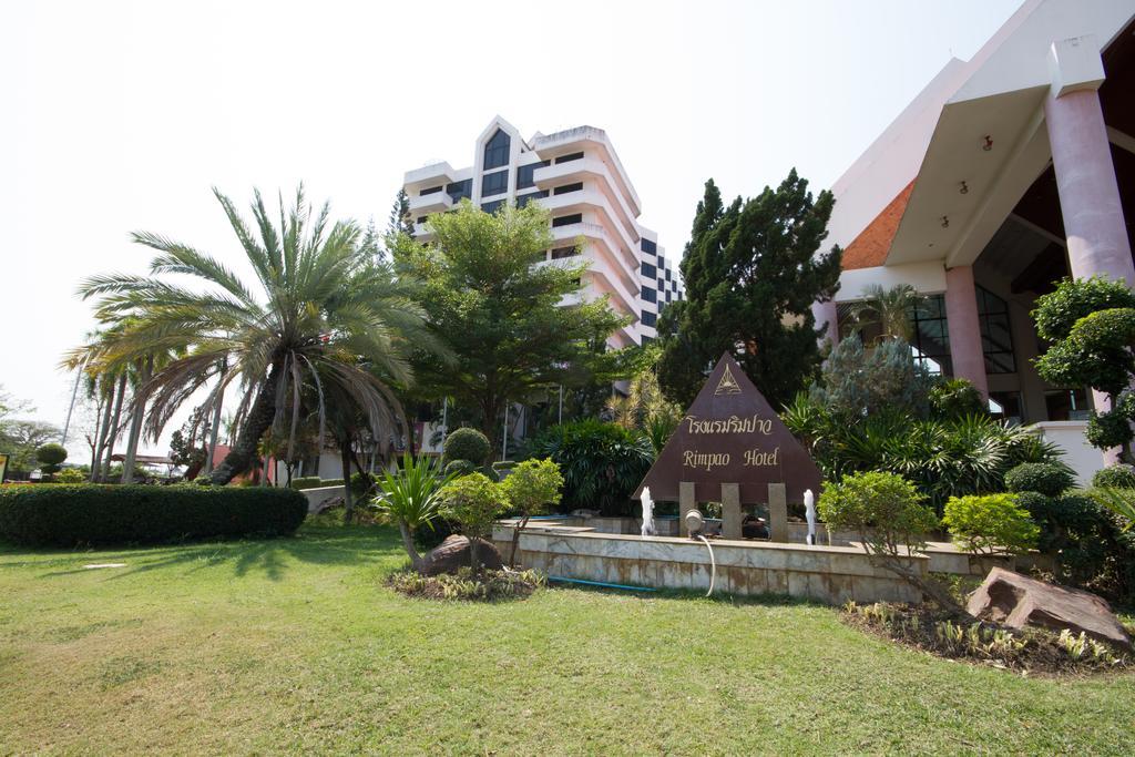 Rimpao Hotel Kalasin Esterno foto